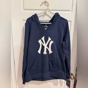 NY Yankees Fanatics Navy Blue Hoodie with White Logo